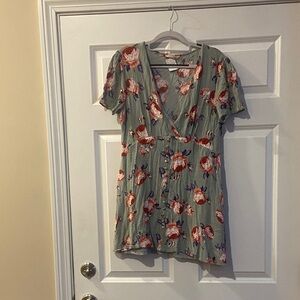 🧡 Women’s floral dress